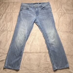 BKE Tyler Jeans Mens 36x32* Blue Light Wash Stretch Denim Straight Leg Pants